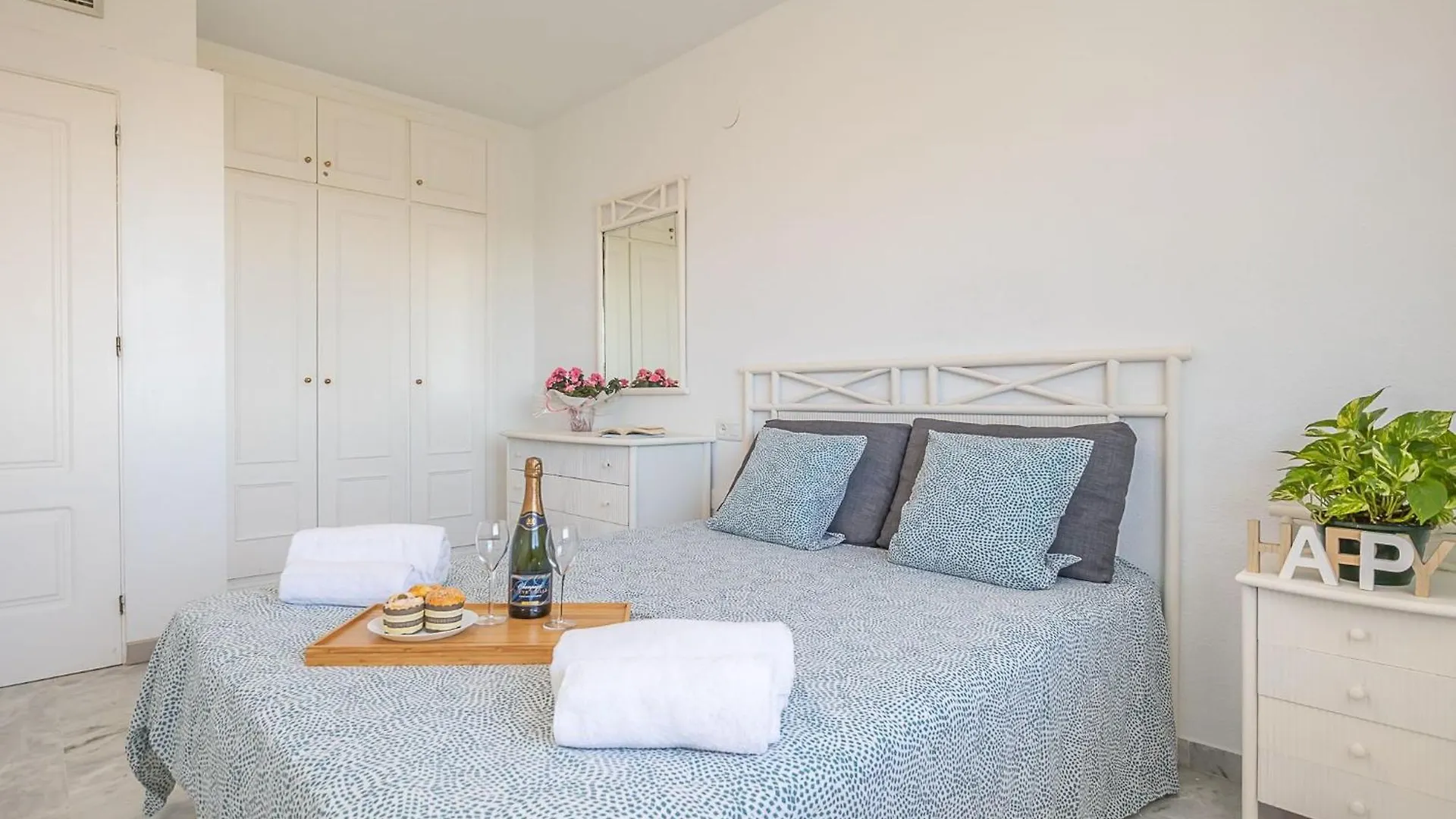 Apartment Elviria Pool And Beach Marbella Spain