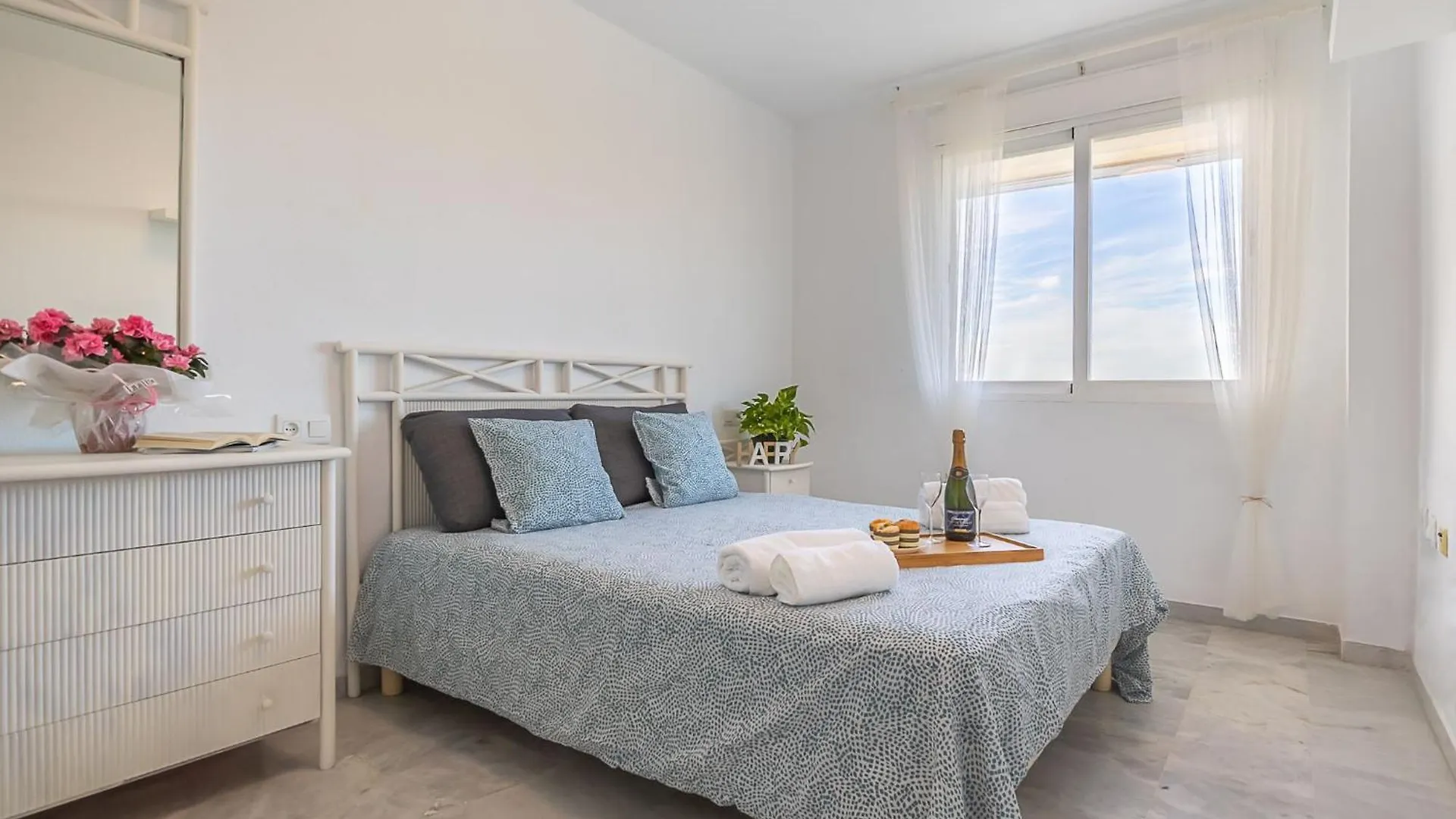 Elviria Pool And Beach Marbella Apartment